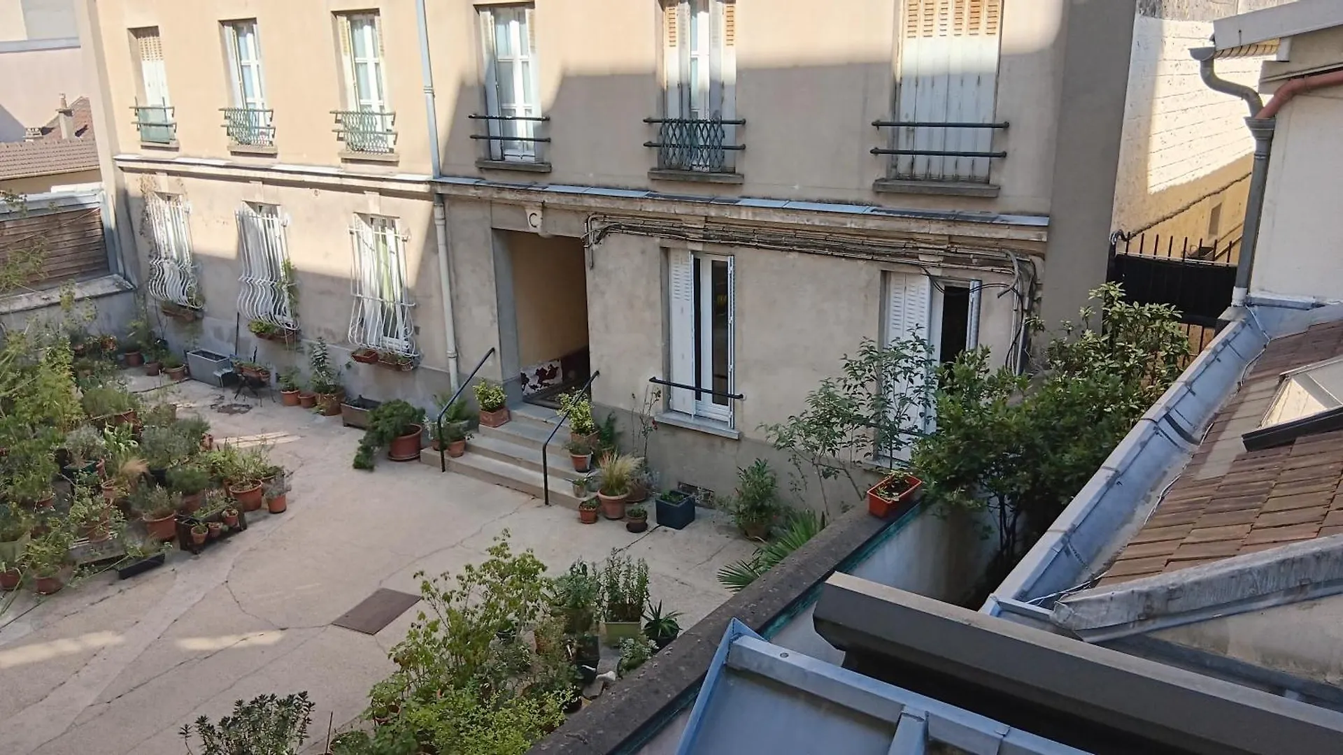 Calmo Em Jourdain Apartment *